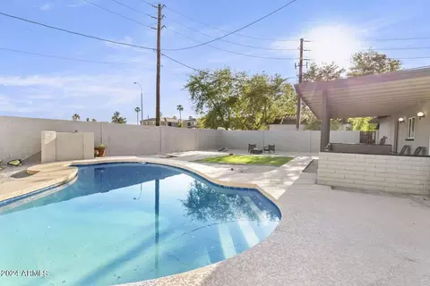 Exterior - 1731 W Palmaire Ave, Phoenix, AZ 85021 photo 8 of 8