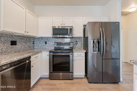 Kitchen - 3743 E Longhorn Dr, Gilbert, AZ 85297 photo 1 of 4
