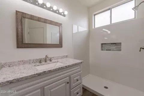 Bath - 3743 E Longhorn Dr, Gilbert, AZ 85297 photo 2 of 2