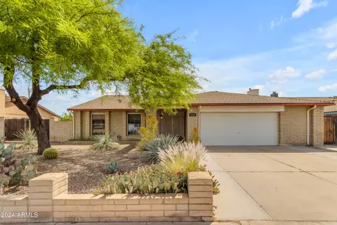 2935 S Mollera St, Mesa, AZ 85210