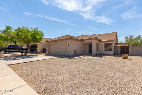 8002 S 34th Pl, Phoenix, AZ 85042