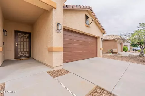 Exterior - 3740 E Timberline Rd, Gilbert, AZ 85297 photo 3 of 12