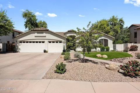 2610 S Birch St, Gilbert, AZ 85295 photo 3