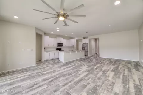 2429 E Beverly Rd, Phoenix, AZ 85042 photo 10