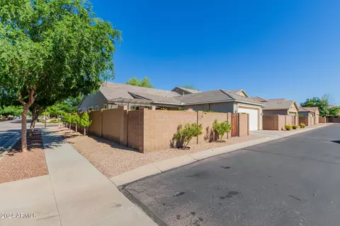Exterior - 1840 S Sinova Ave, Gilbert, AZ 85295 photo 23 of 27