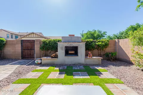 Exterior - 1840 S Sinova Ave, Gilbert, AZ 85295 photo 20 of 27