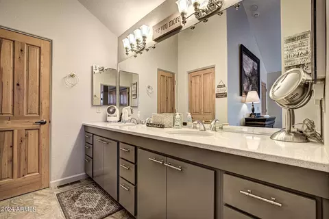 Bath - 2501 Elk Run Ct #21, Payson, AZ 85541 photo 1 of 3