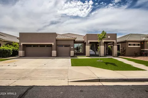 10605 E Kilarea Ave, Mesa, AZ 85209
