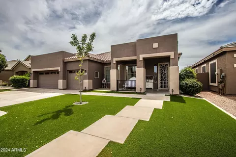 Exterior - 10605 E Kilarea Ave, Mesa, AZ 85209 photo 3 of 10
