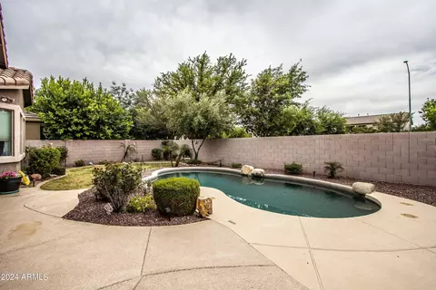 Exterior - 10605 E Kilarea Ave, Mesa, AZ 85209 photo 5 of 10