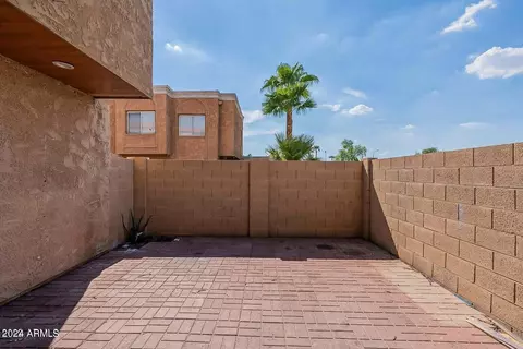 4511 E Riverside St, Phoenix, AZ 85040 photo 9