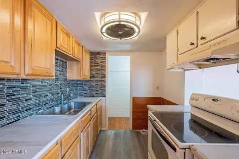 4511 E Riverside St, Phoenix, AZ 85040 photo 3
