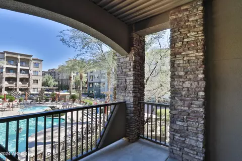 Exterior - 5450 E Deer Valley Dr #2017, Phoenix, AZ 85054 photo 2 of 12