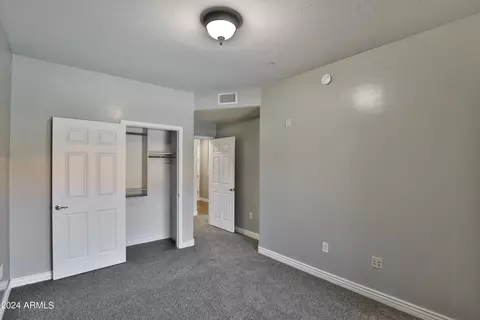 Bedroom - 5450 E Deer Valley Dr #2017, Phoenix, AZ 85054 photo 1 of 1