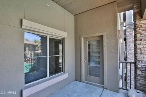 Exterior - 5450 E Deer Valley Dr #2017, Phoenix, AZ 85054 photo 3 of 12