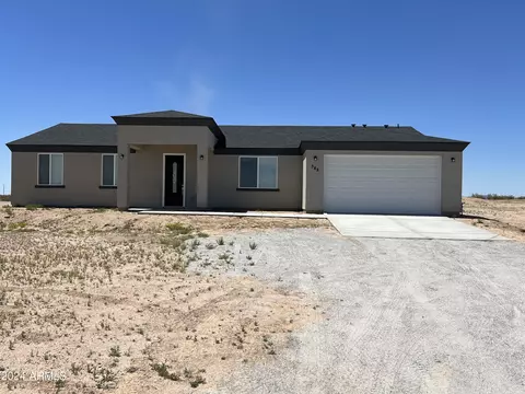 548 N 350th Dr, Tonopah, AZ 85354