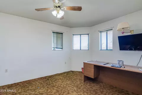 Bath - 3000 E Page Ranch Rd, Willcox, AZ 85643 photo 3 of 5