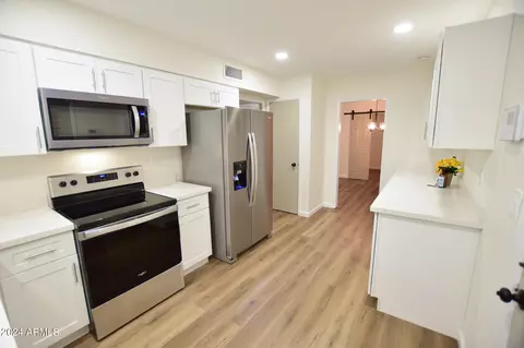 10259 N 101st Ave, Sun City, AZ 85351