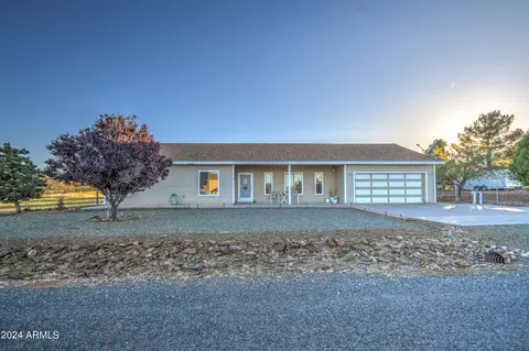 20035 E Pinto Dr, Mayer, AZ 86333
