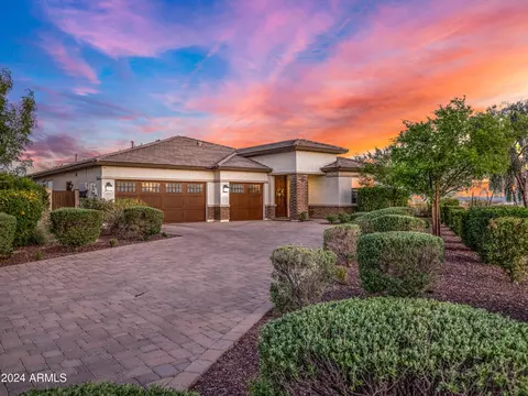 2011 N Beverly Pl, Buckeye, AZ 85396