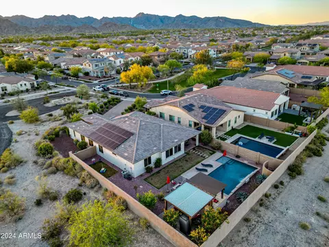 View/Area - 2011 N Beverly Pl, Buckeye, AZ 85396 photo 1 of 10
