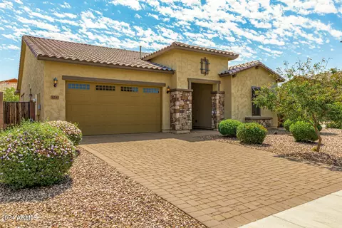 5233 S Ponderosa Dr, Gilbert, AZ 85298