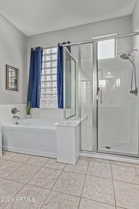 Bath - 3675 E San Pedro Ave, Gilbert, AZ 85234 photo 2 of 5
