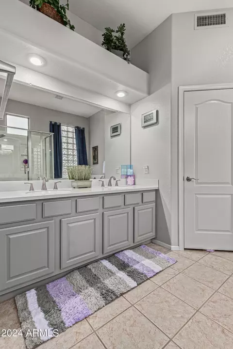Bath - 3675 E San Pedro Ave, Gilbert, AZ 85234 photo 1 of 5