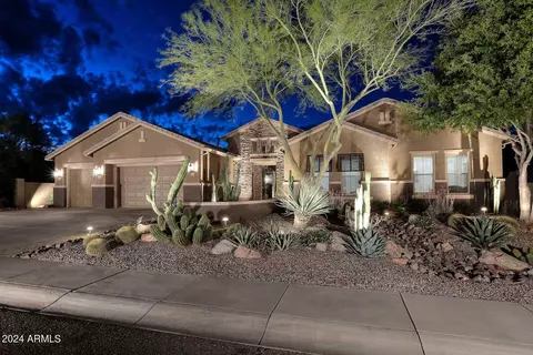 4716 W Barko Ln, New River, AZ 85087