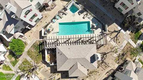 Exterior - 100 E Fillmore St #129, Phoenix, AZ 85004 photo 3 of 4