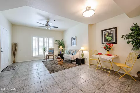 Living - 100 E Fillmore St #129, Phoenix, AZ 85004 photo 2 of 3