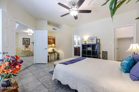 Bedroom - 100 E Fillmore St #129, Phoenix, AZ 85004 photo 3 of 5