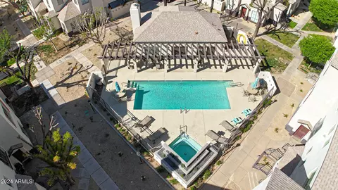 Exterior - 100 E Fillmore St #129, Phoenix, AZ 85004 photo 4 of 4