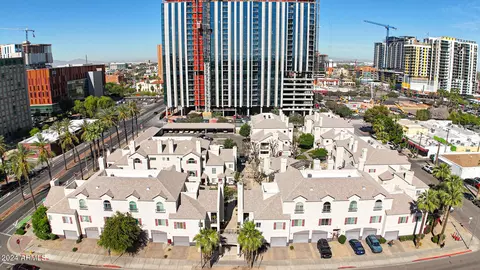 View/Area - 100 E Fillmore St #129, Phoenix, AZ 85004 photo 3 of 6