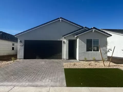 172 E Leland Rd, San Tan Valley, AZ 85140