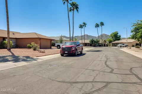 4624 E Bohl St, Phoenix, AZ 85044 photo 35