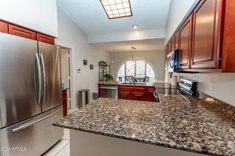Kitchen - 4331 E Douglas Ave, Gilbert, AZ 85234 photo 2 of 4