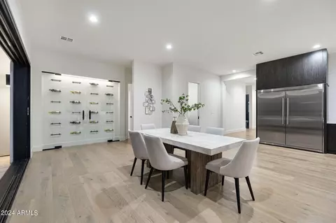 Dining - 4206 Earll Dr, Phoenix, AZ 85018 photo 4 of 5