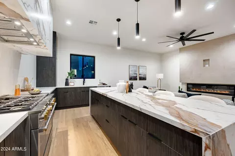 Kitchen - 4206 Earll Dr, Phoenix, AZ 85018 photo 3 of 4