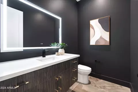 Bath - 4206 Earll Dr, Phoenix, AZ 85018 photo 7 of 7