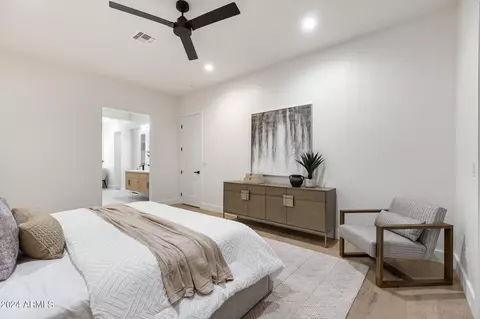 Bedroom - 4206 Earll Dr, Phoenix, AZ 85018 photo 2 of 5