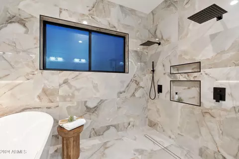 Bath - 4206 Earll Dr, Phoenix, AZ 85018 photo 3 of 7