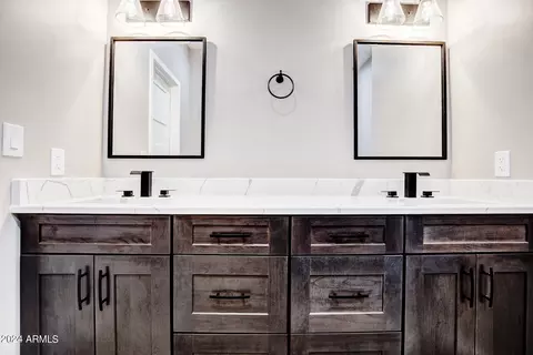 Bath - 508 E Park Dr, Payson, AZ 85541 photo 1 of 4