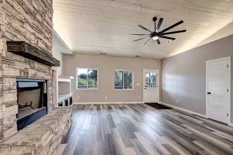 Living - 508 E Park Dr, Payson, AZ 85541 photo 3 of 4
