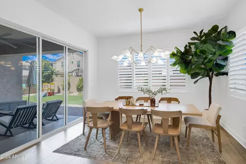 Dining - 3960 E Austin Dr, Gilbert, AZ 85296 photo 2 of 2