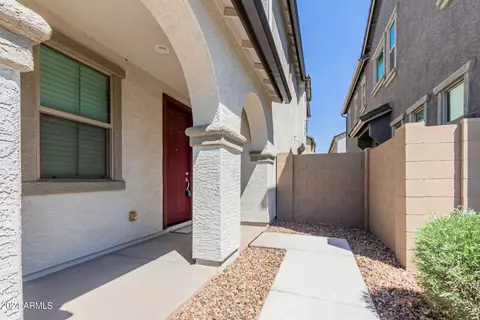 Exterior - 3716 S 58th Dr, Phoenix, AZ 85043 photo 6 of 13