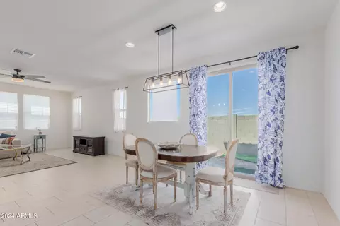 Dining - 3716 S 58th Dr, Phoenix, AZ 85043 photo 2 of 2