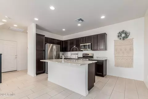 Kitchen - 3716 S 58th Dr, Phoenix, AZ 85043 photo 2 of 6