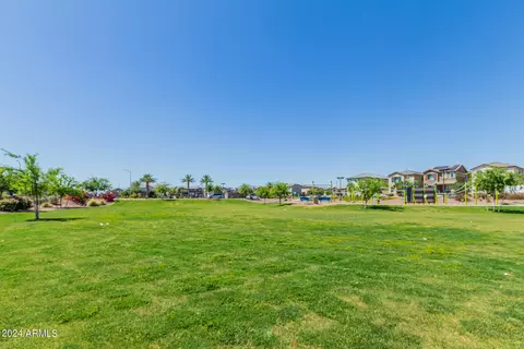 Exterior - 3716 S 58th Dr, Phoenix, AZ 85043 photo 11 of 13