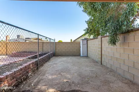 Exterior - 4825 E Pearce Rd, Phoenix, AZ 85044 photo 14 of 16